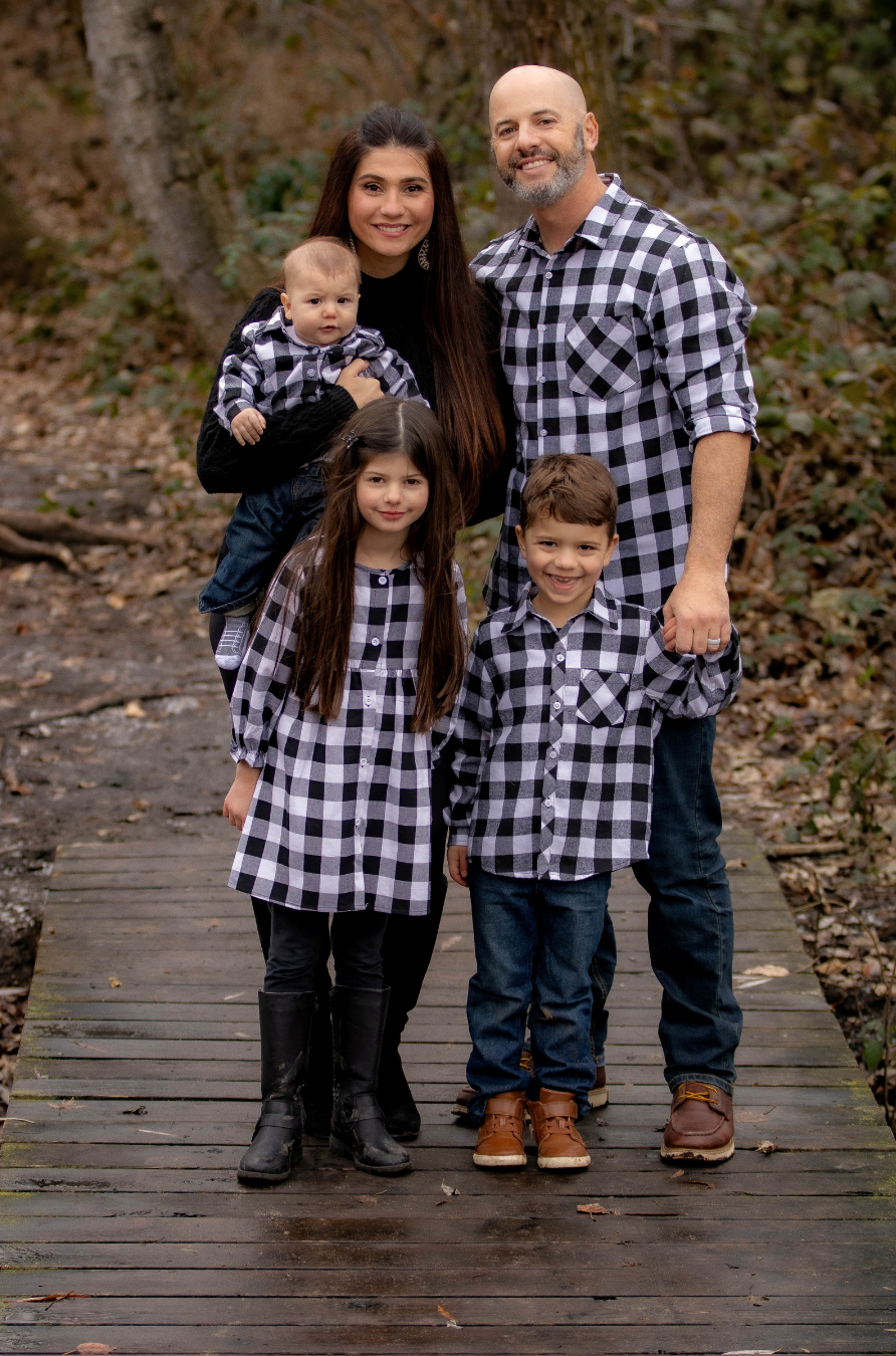 kings roofing and contracting-Website+Family+Picture